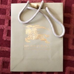 Burberry shopping bag